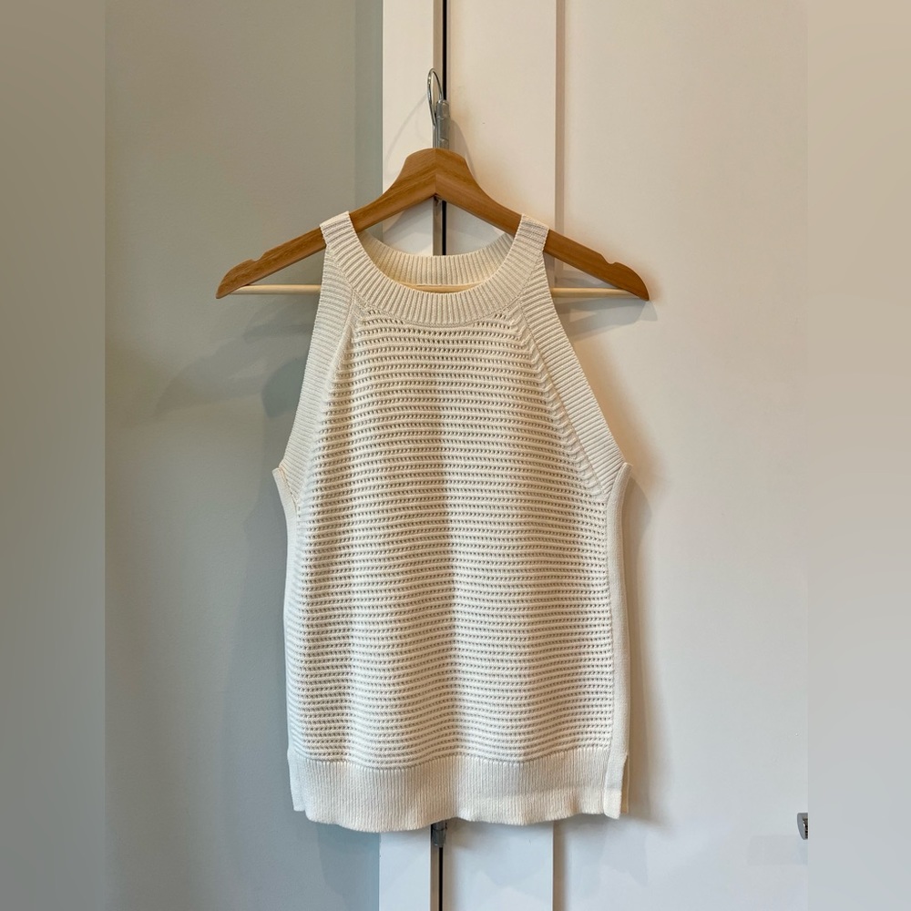 Ann Taylor Crochet stop
